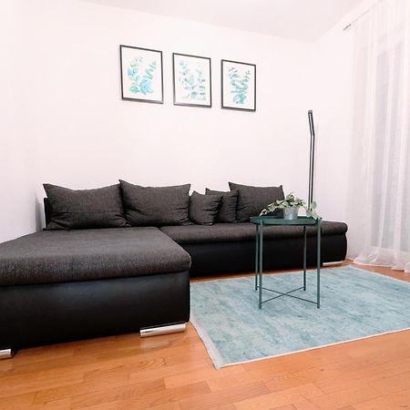 Doma-Lu Apartment-Near Airport And Highway- Free Parking Velika Mlaka Eksteriør bilde