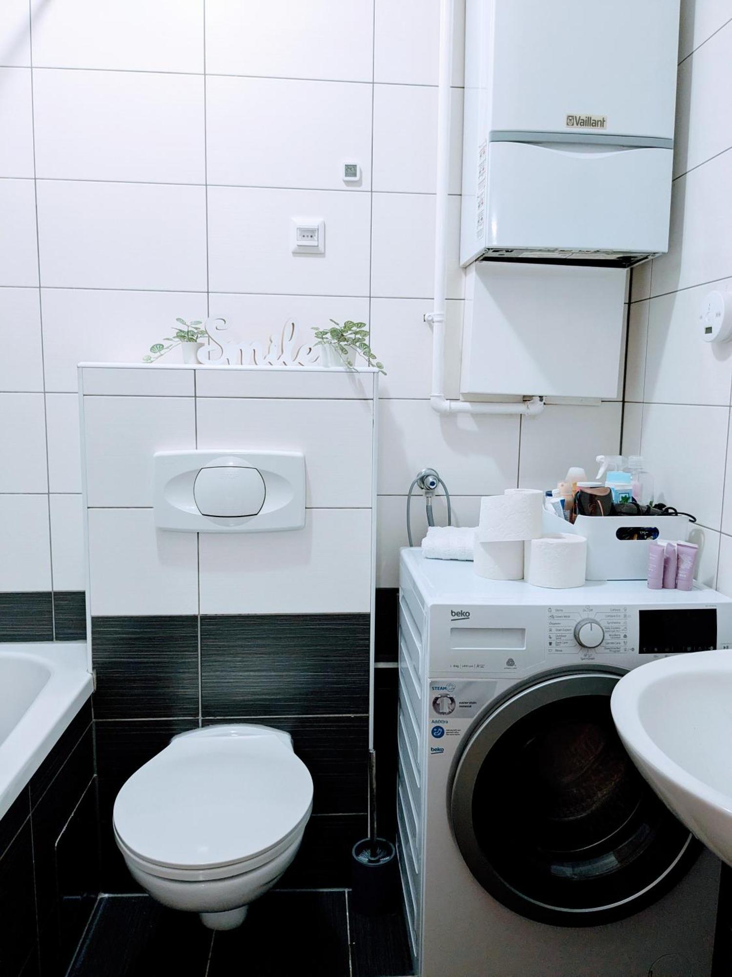 Doma-Lu Apartment-Near Airport And Highway- Free Parking Velika Mlaka Eksteriør bilde