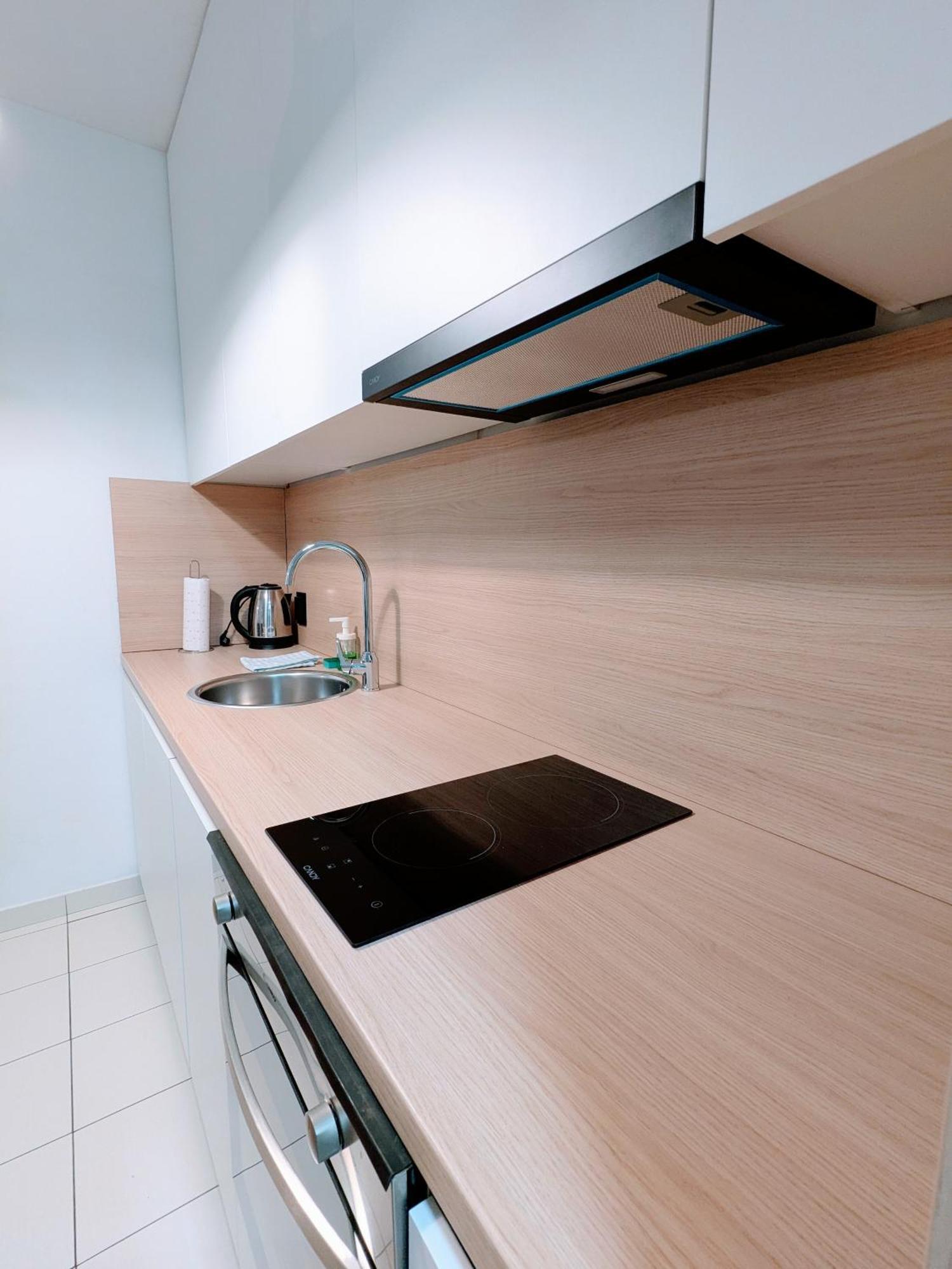 Doma-Lu Apartment-Near Airport And Highway- Free Parking Velika Mlaka Eksteriør bilde